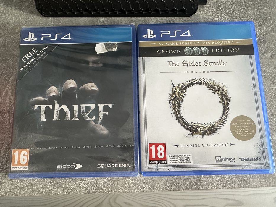 Playstation 4 slim 1TB + accesorii + jocuri