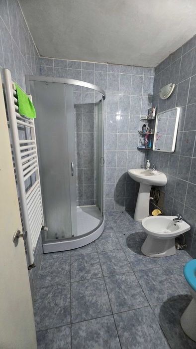 Apartament 2 camere decomandat, balcon 7,5 mp–Centru[deasupra 5 to go)