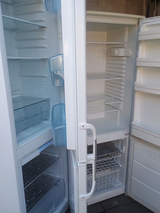 Frigider cu congelator artic 2/3 sertare, congelator AEG 230 l