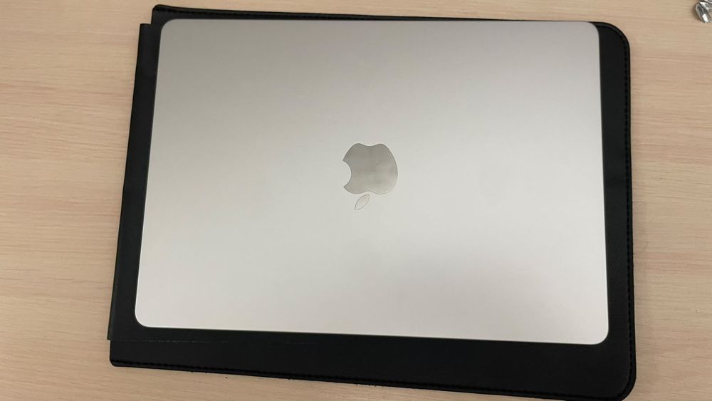 Macbook M4 16/256