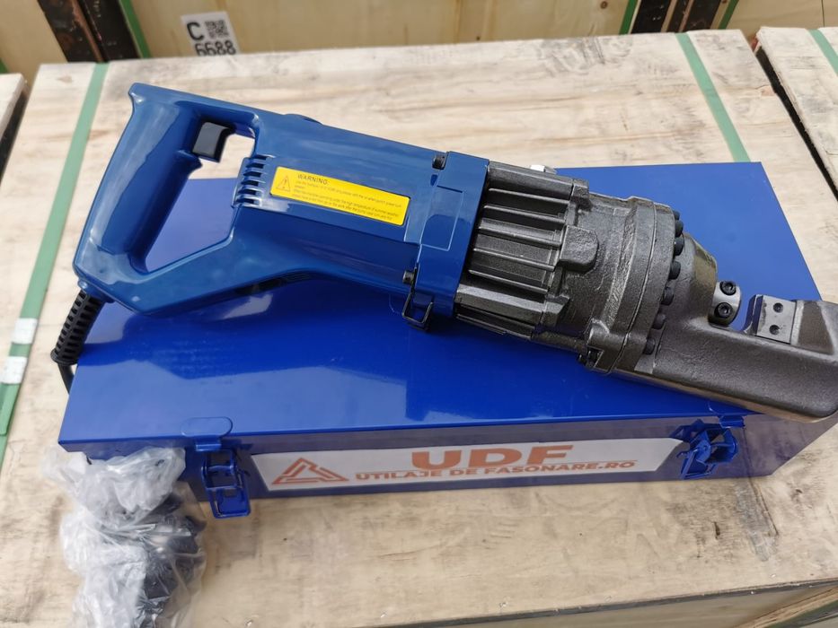 Masina de debitat otel beton portabila UDF 16F

tipul – electro-hidrau