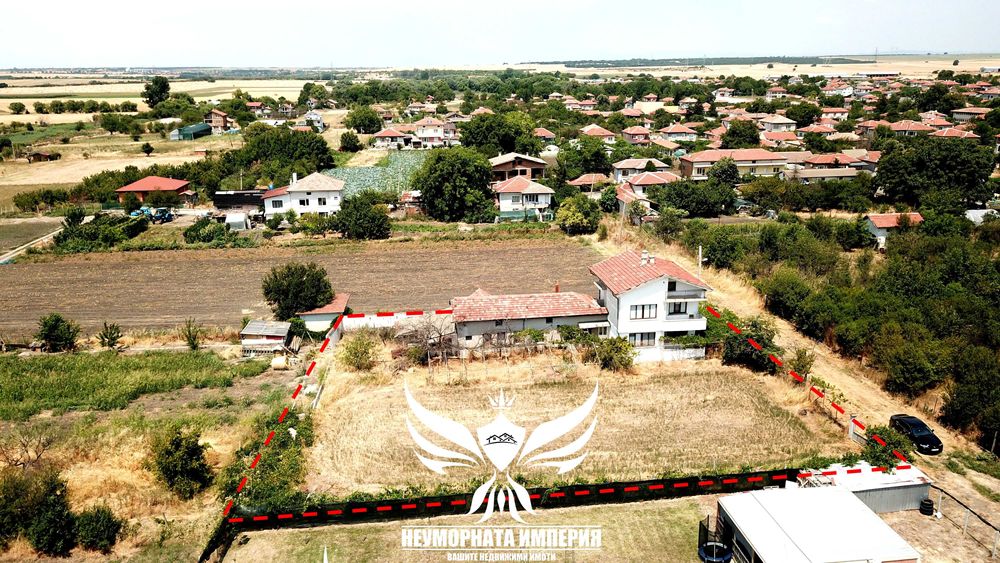 Двуетажна къща с постройки 320РЗП с 1430кв. двор село Конуш