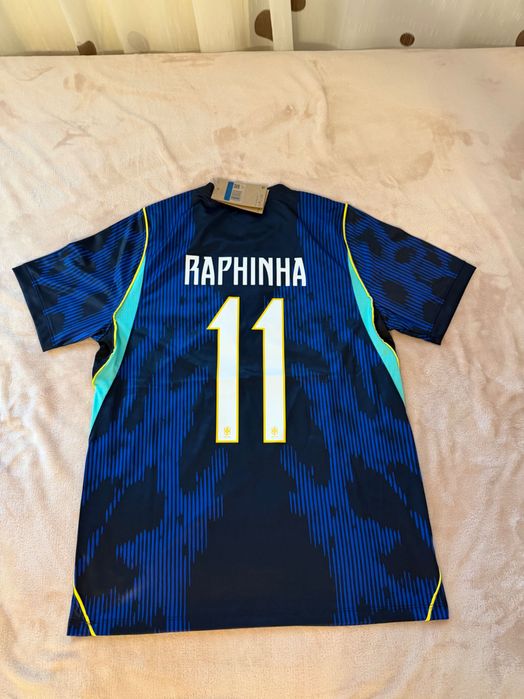 Vând tricou raphinha Brazilia world cup 2026
