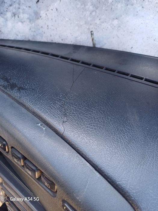 Продам панель ваз 2115 с щитком приборов