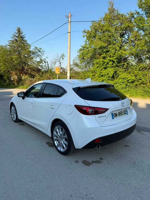 Mazda 3 2.2d Skyactiv Head-Up BOSE