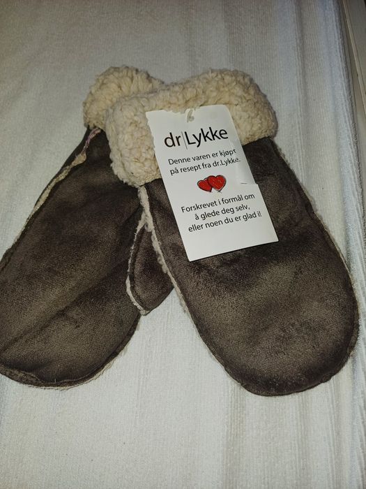 Кафяви ръкавици нови