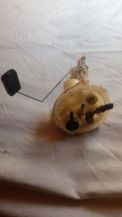 Audi 100 C4 датчик уровня топлива