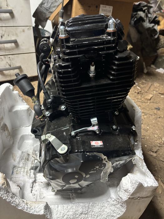 Продавам 300 кубиков двигател за кросов мотор