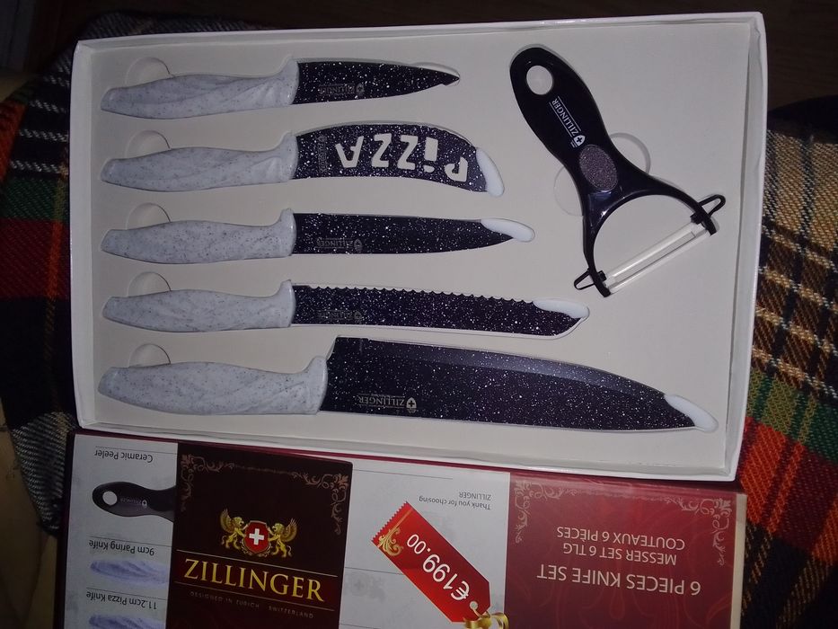 Комплект лулксозни маркови ножове.