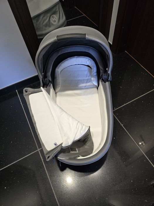 Количка Cybex Priam- летен и зимен кош