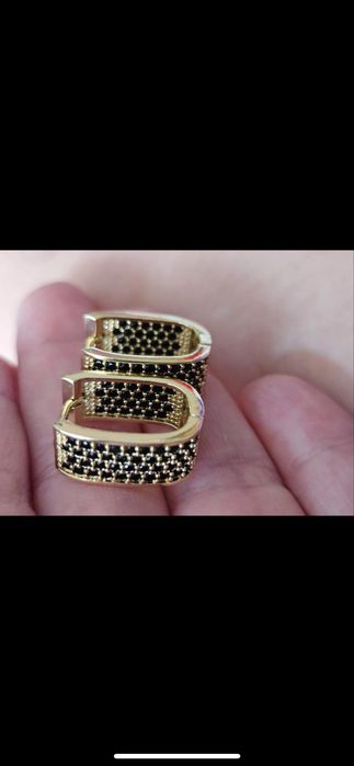 Cercei gold 14 k masivi pietricele incrustate