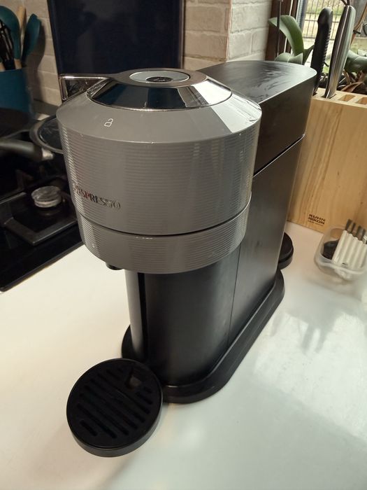 Nespresso Espressor Vertuo Next D Gri Închis