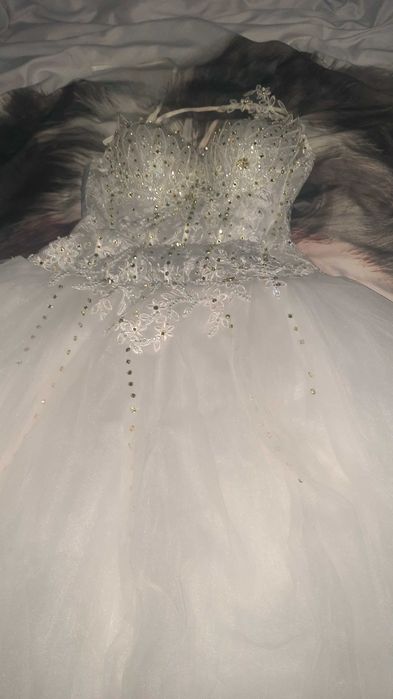 Rochie mireasa eveniment