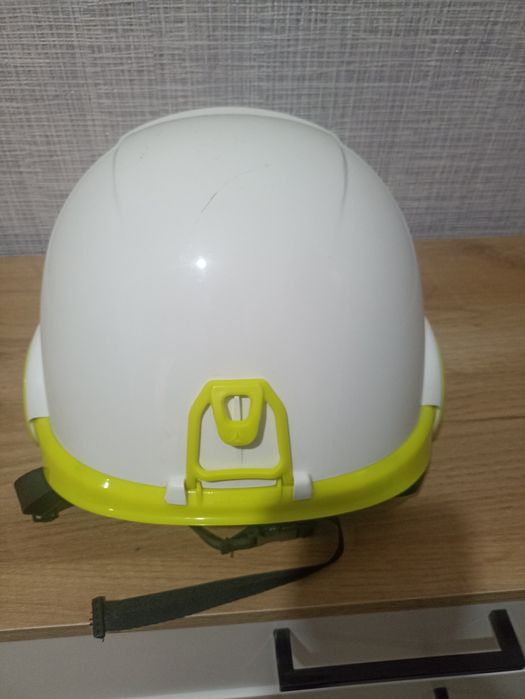 Специальная строительная каска