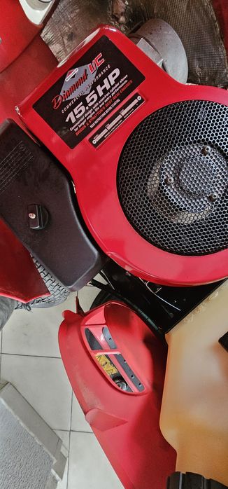 Тракторна косачка Briggs 16к.с 102см