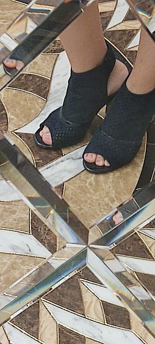 Темно синие, высокие,туфли