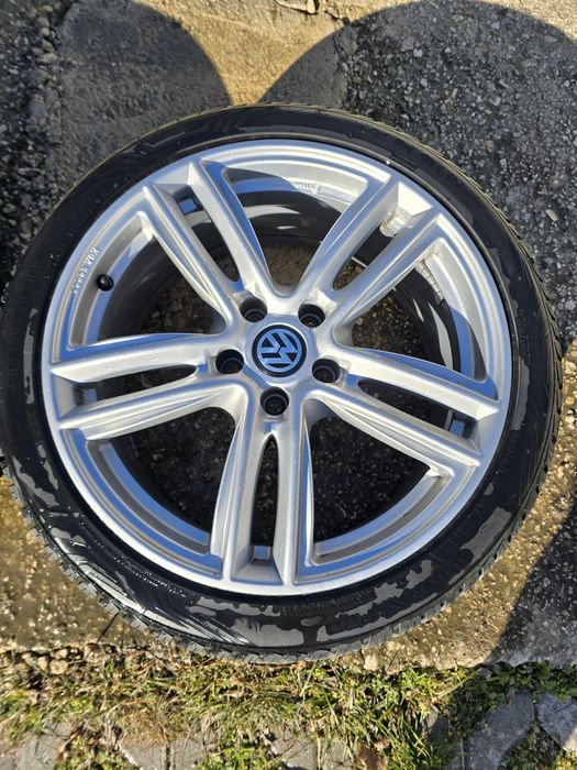 Джанти 18 цола за VW + всесезонни гуми Vredestein с Dot22