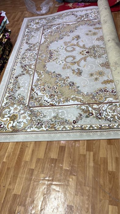 Кілем сатылады 3*5