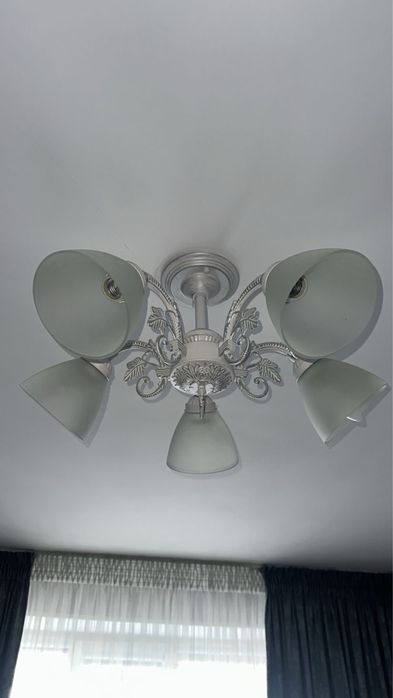 Люстра в зал , холл, спальня 2 шт