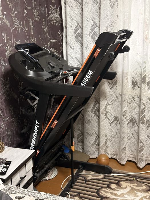 Беговая дорожка в отличном состоянии