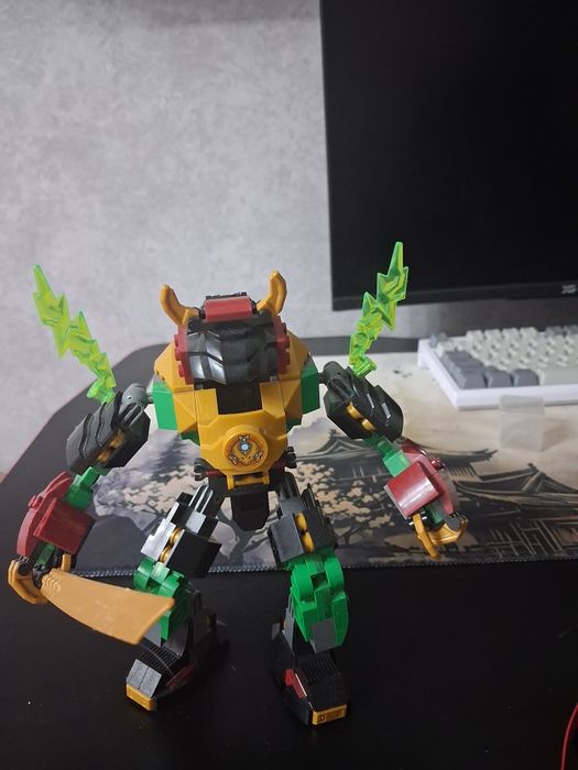 Продам наборы лего оригинал