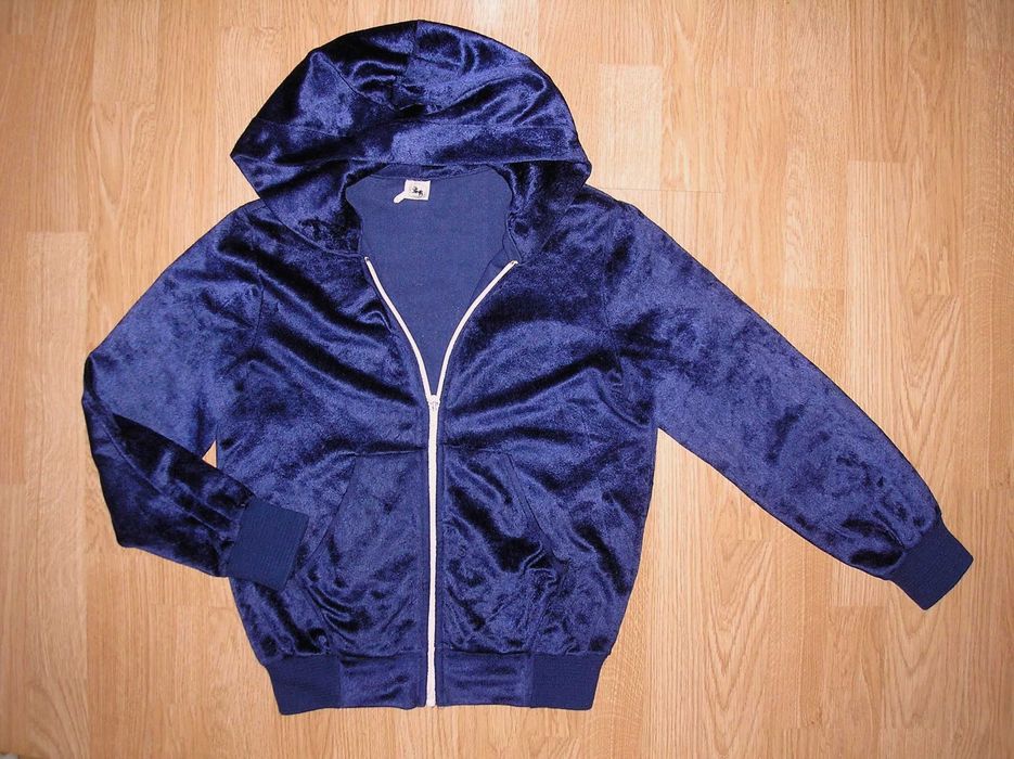 Пуловери, грейки, суичери, 8-10 г.