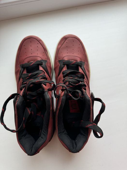 Продам кроссовки