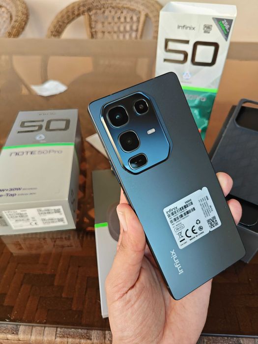 Infinix Note 50 Pro 8/256 (почти новый) полном комплекте