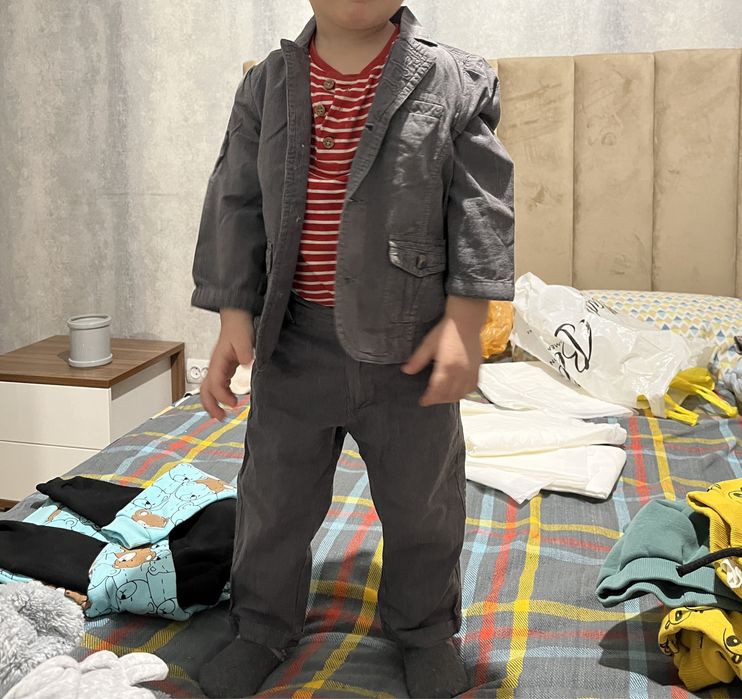 комбинезон,костюм вещи ребенку