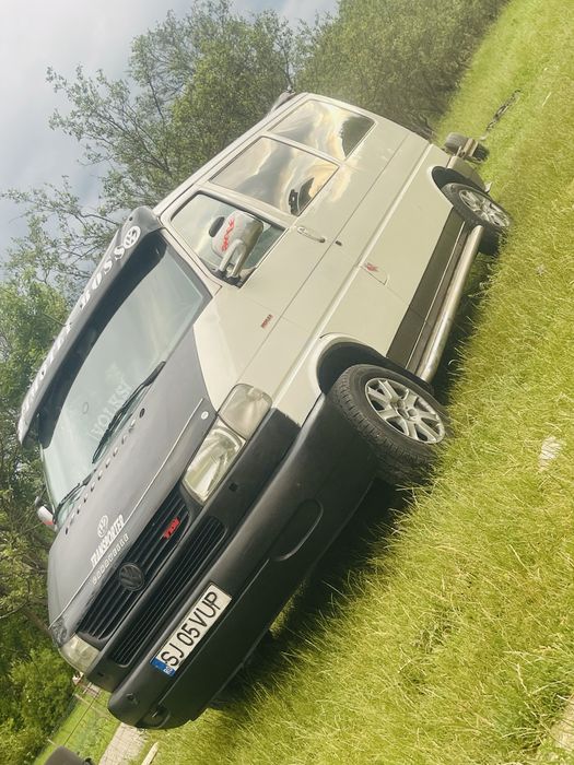 Vand wv t4 transporter an 2002. 8+1 102cai  locuri  merge si trage foarte bine nu bate nu troncane  acte la zi fiscal pe loc