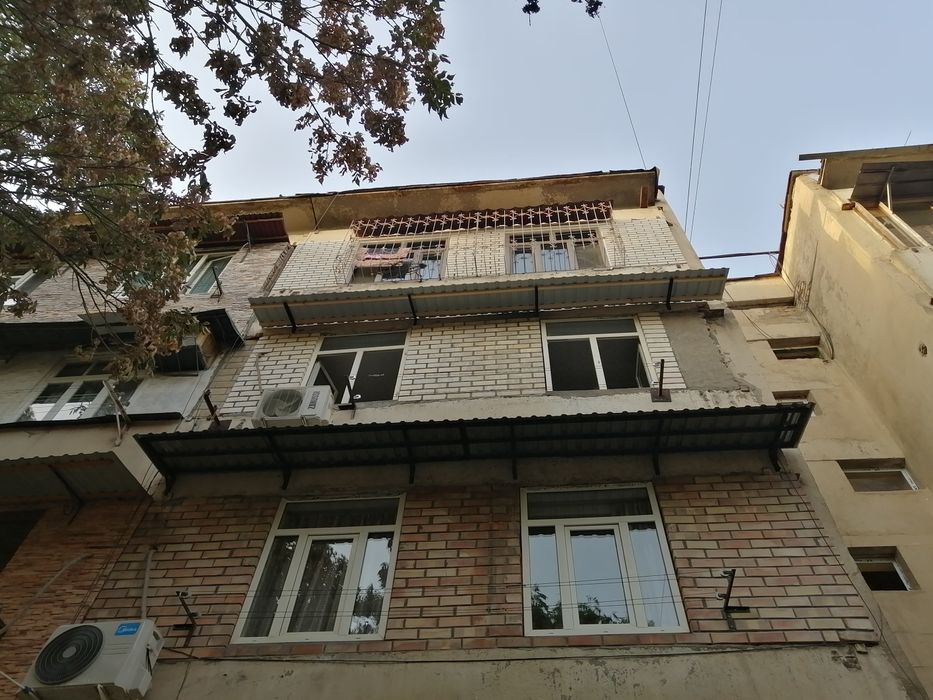 Над оконные козырьки бельевые ролики установка демонтаж