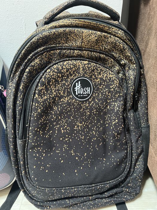 Ghiozdane purtate o singura data