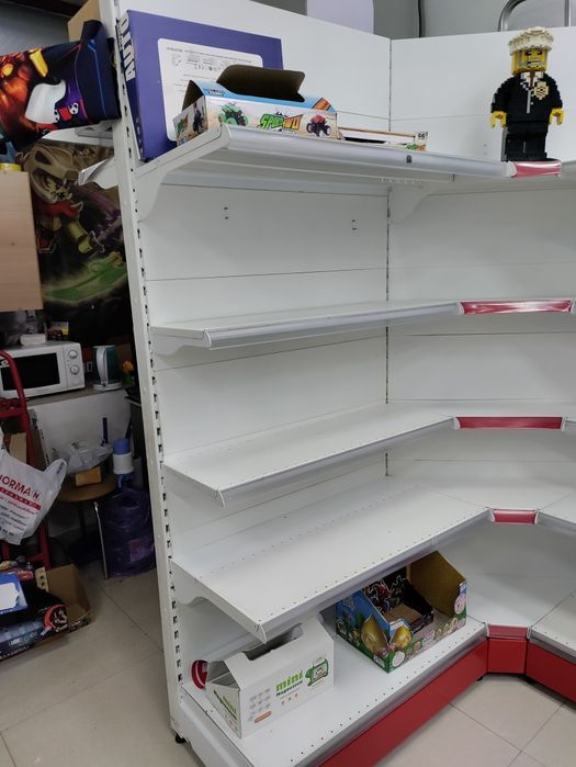 Витрины металлические