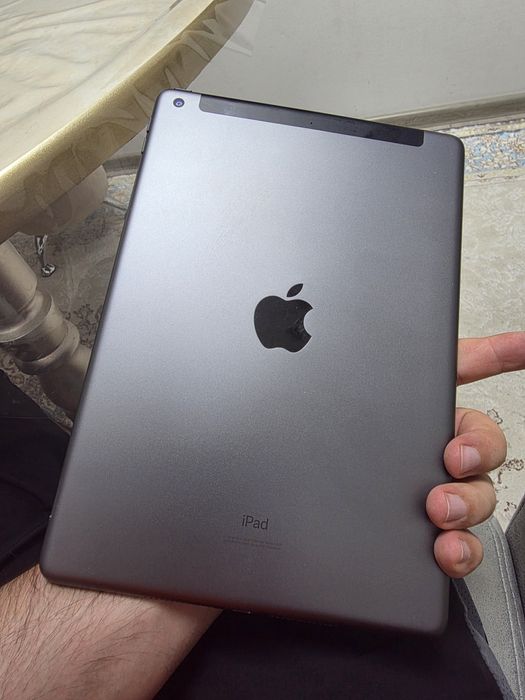 Ipad 7 32 GB LLA 95% Батарейка
