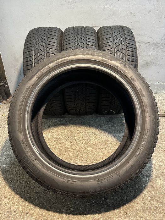 Гуми 245/45/18 PIRELLI Sottozero Winter RUN FLAT