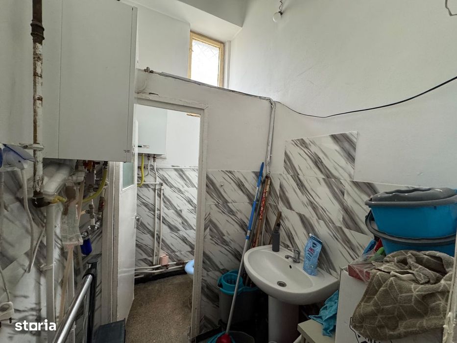 Inchiriere Spatiu Comercial Vitrat, 52 mp Pacurari -Primaria Centru Pa