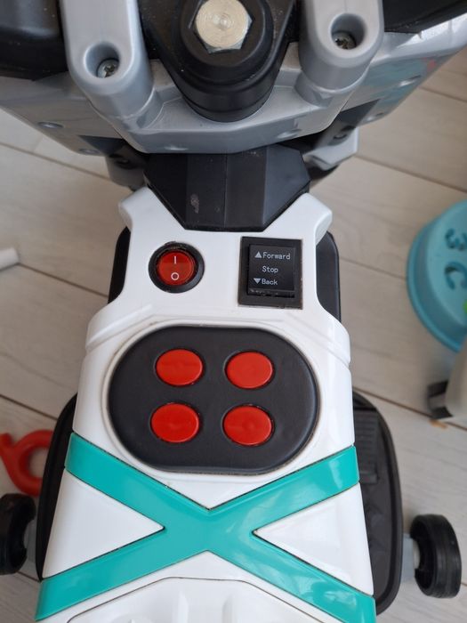 Акумулаторен мотор