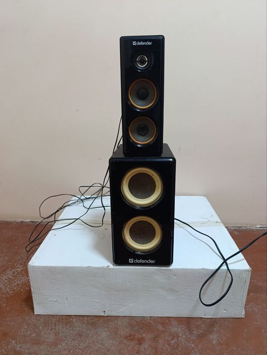 Defender sambufer Auxda ishledi