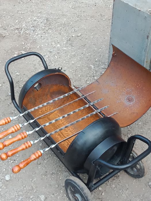 Мангал на колесиках эксклюзив