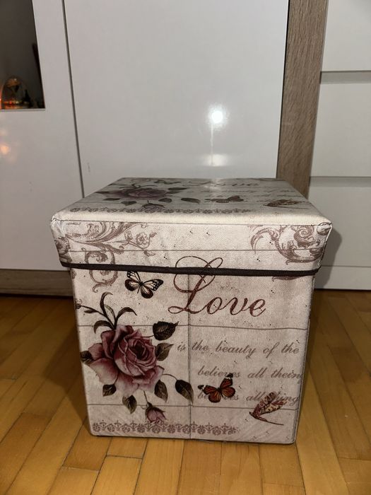 Шарена табуретка / кутия за съхранение