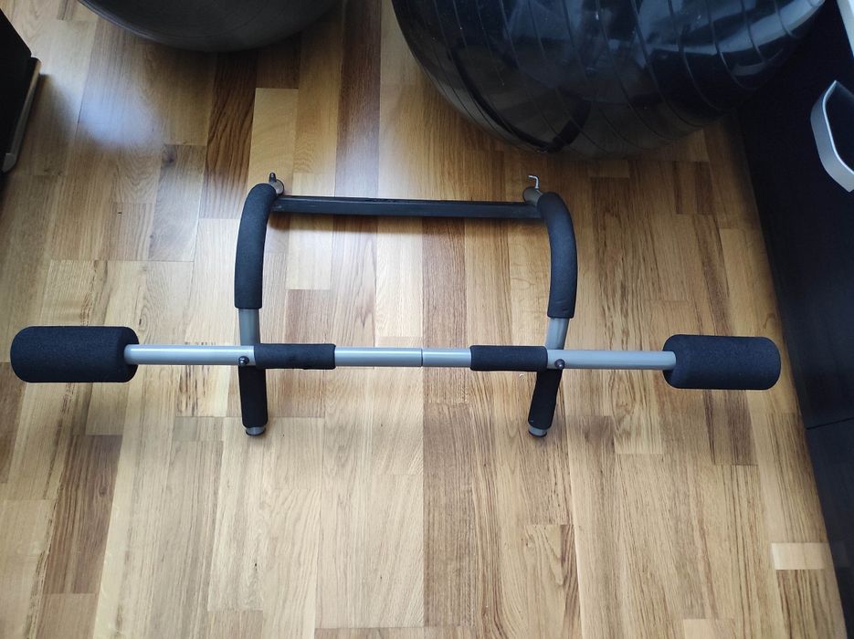 Bara de tractiuni și flotari