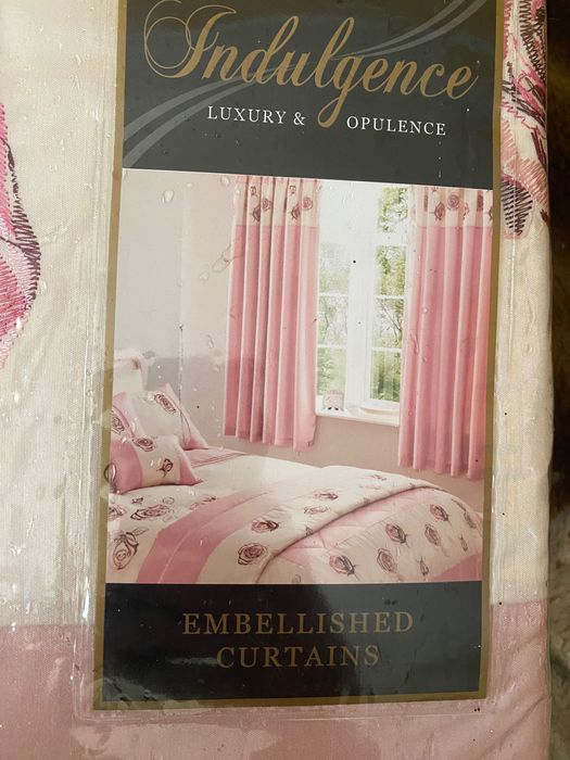 Чисто нови пердета