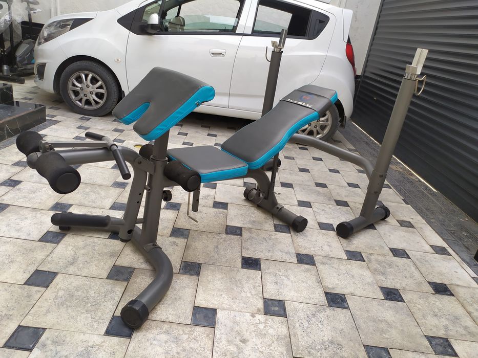 Продам скамью для штанги со стойкой Life Gym 060.