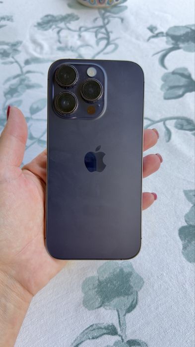 Продавам IPhone 14 Pro