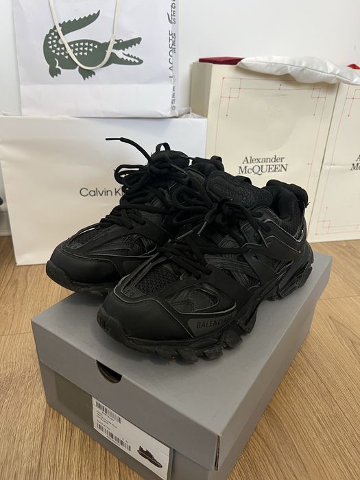 Balenciaga track 44 triple black