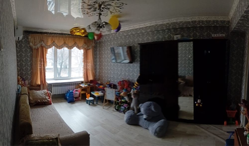 Продаеться квартира 3х комнатная