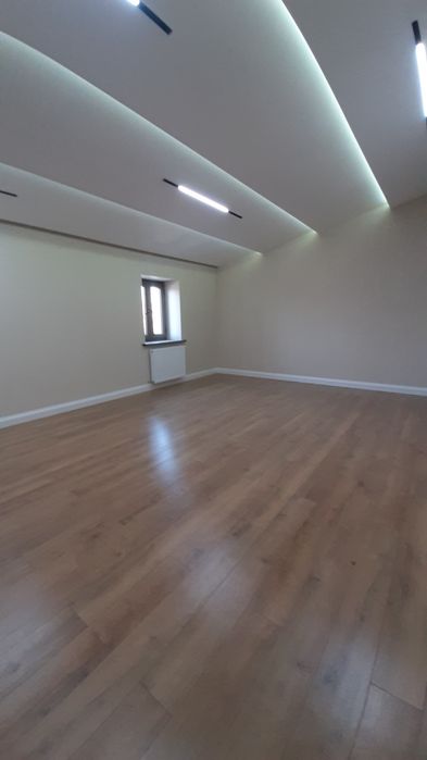 Срочно продаётся евродом Никитина 2.3-соток 6-комнота 2-этаж+подвал