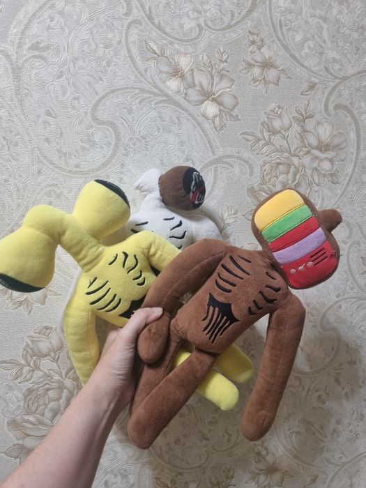 Игрушки сиреноголовый радужные друзья соник и другие