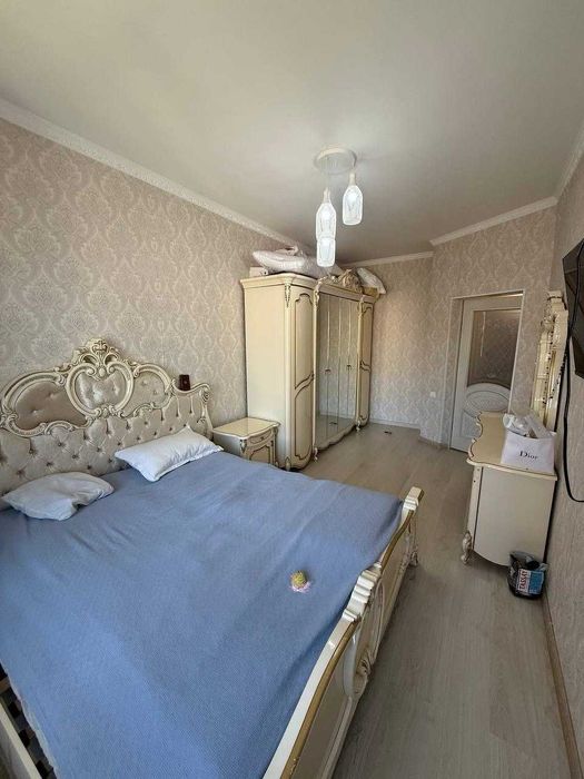 2ка на 11 мик 73 м2 1999гп