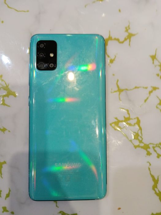 Телефон Samsung A51